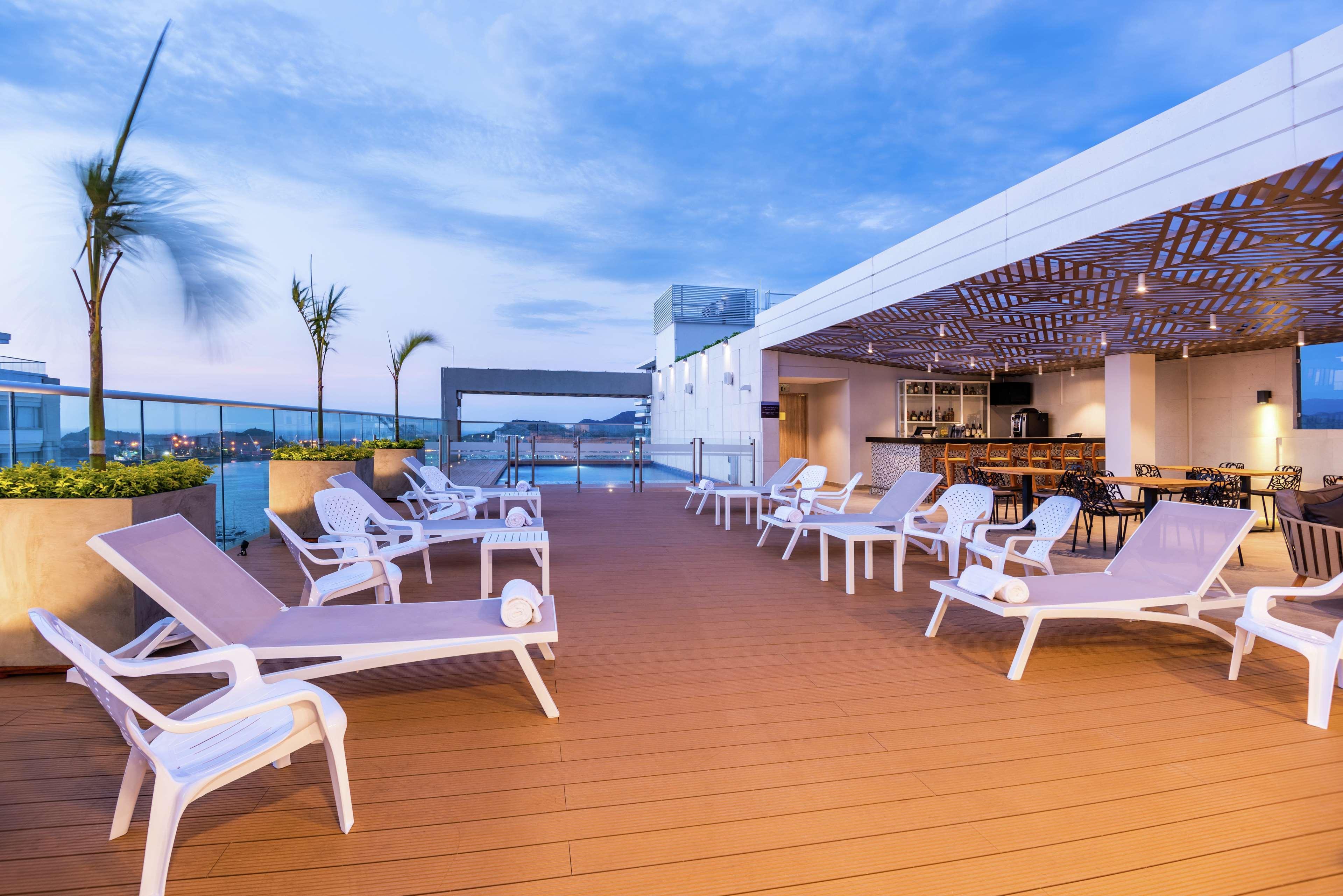Hilton Garden Hotel 3*