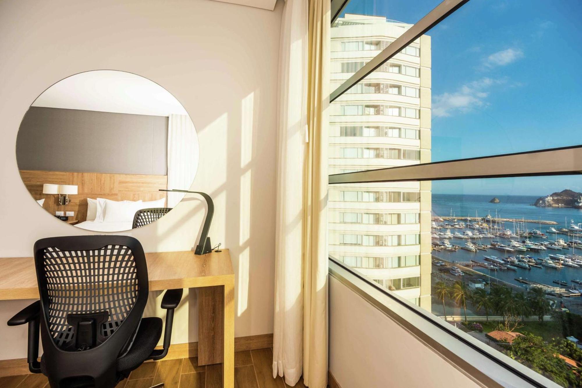 Hotel Hilton Garden 3*