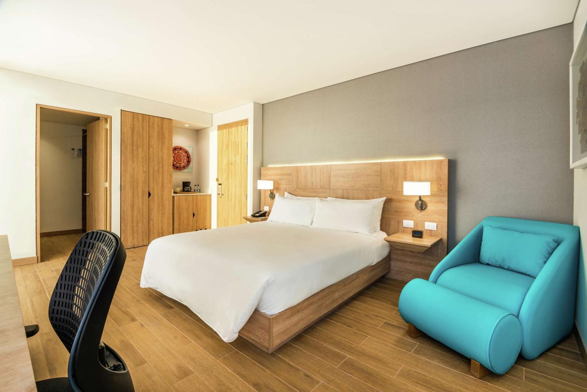 Hilton Garden Hotel 3*